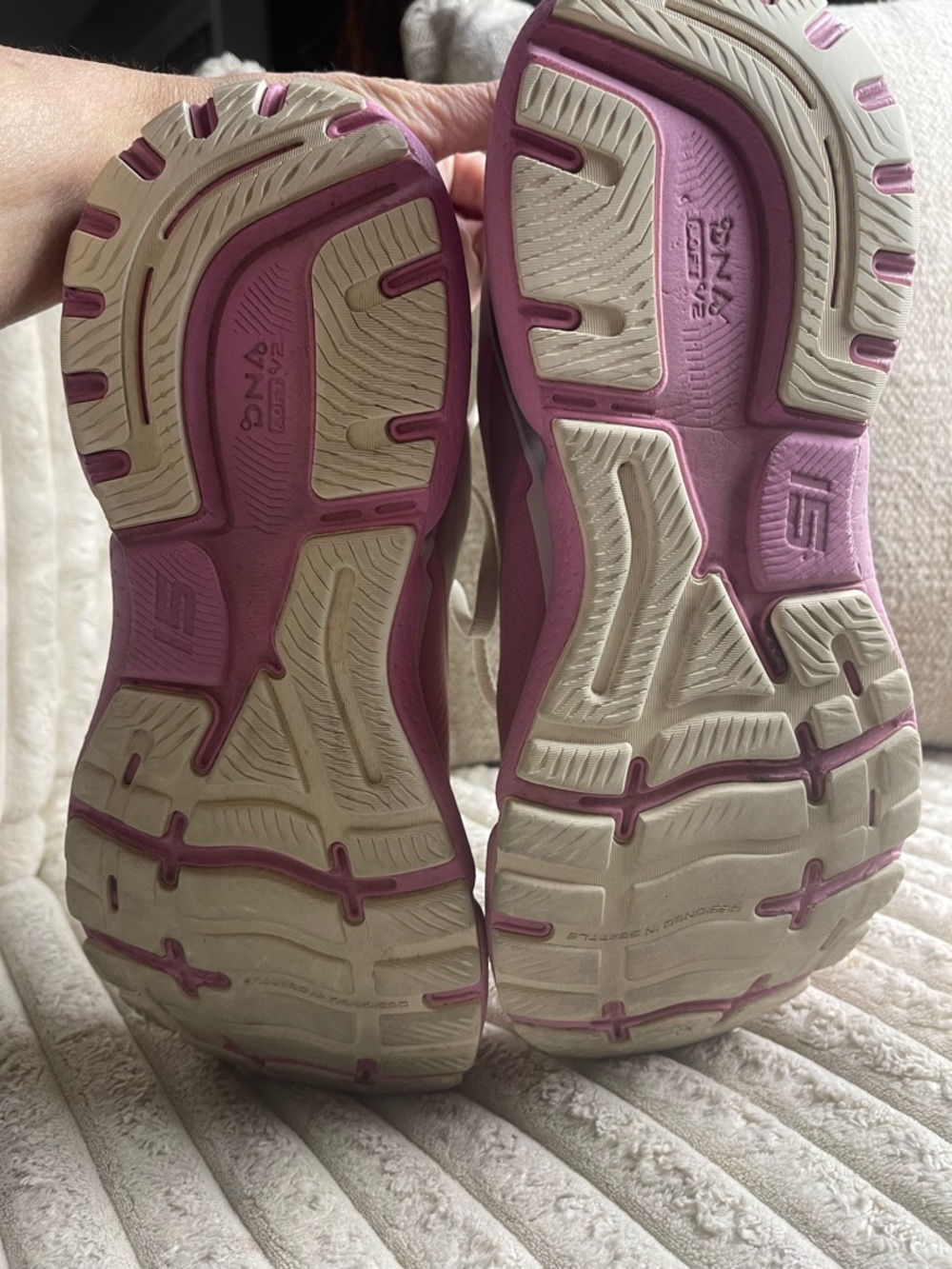 Brooks Ghost 15 Women's White Pink Athletic Sneakers size 10 - Picture 4 of 9